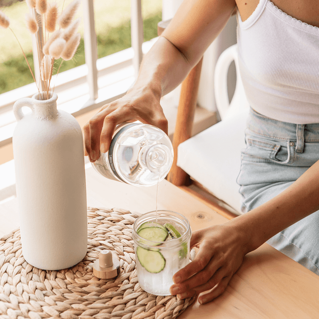 blogartikel-ernahrung_und_hautgesundheit-wasser_trinken